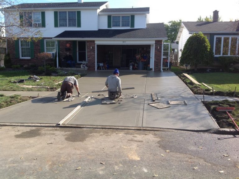 Concrete Driveway in Riverside, Ca